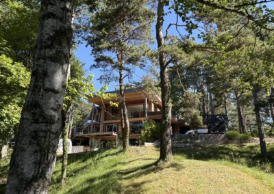 Maison dans la pinède