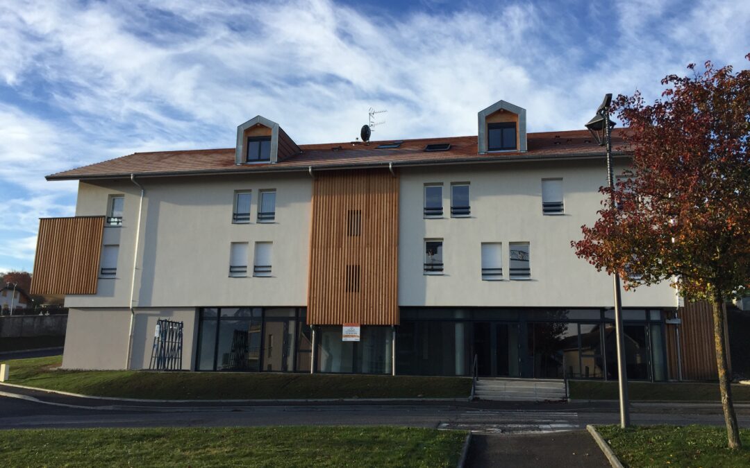 Logements collectifs sociaux, crèche, commerces Eteaux